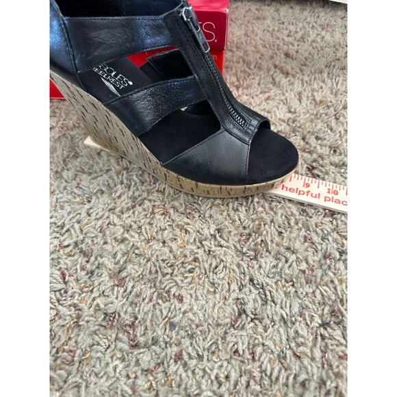 Aerosoles Ontrack Black Leather High Heels Womans 7.5 with Heel rest - Picture 8 of 9